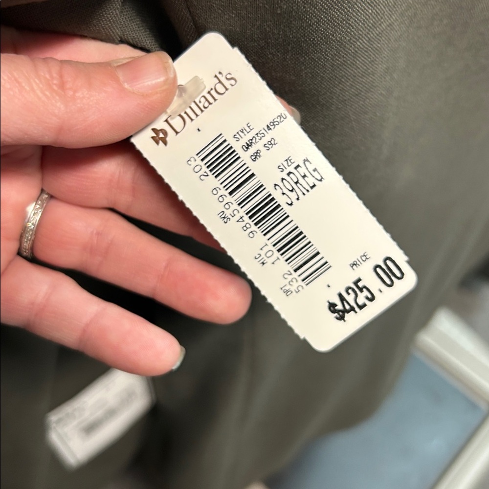 9932 Austin Reed Drab Green Suit Dillards Size 39R Coat 32 Pants - Picture 8 of 16